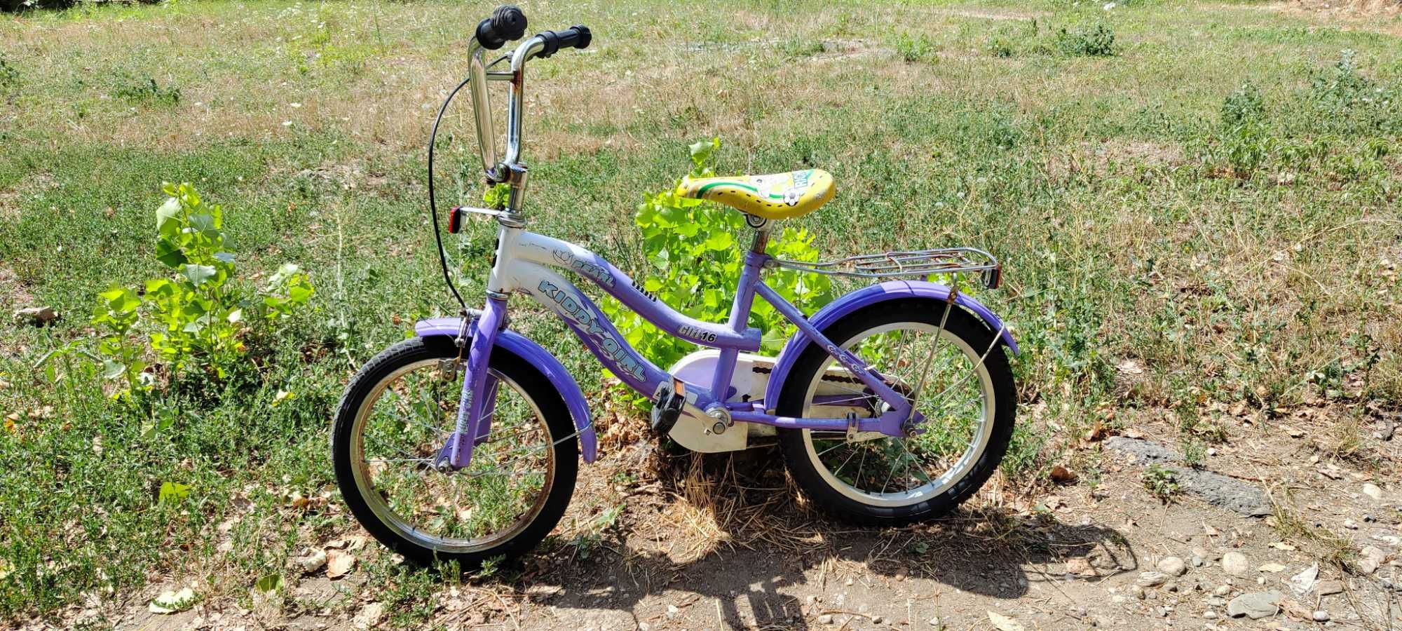 Bicicleta pt copii de 16 inchDHS Kiddy Girl 16" Varsta 4-7 ani