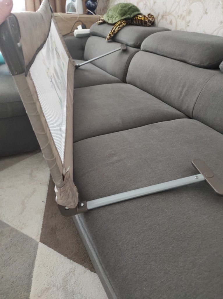 Barieră de protecție, pentru pat copii.