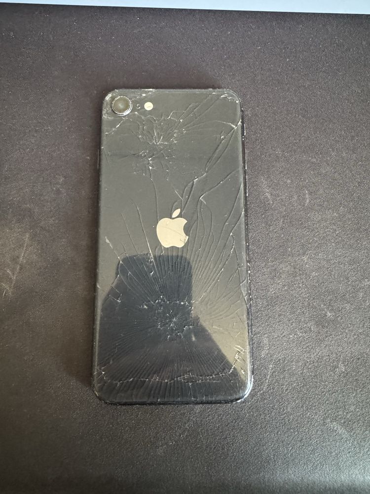 iphone se 2020 / айфон се