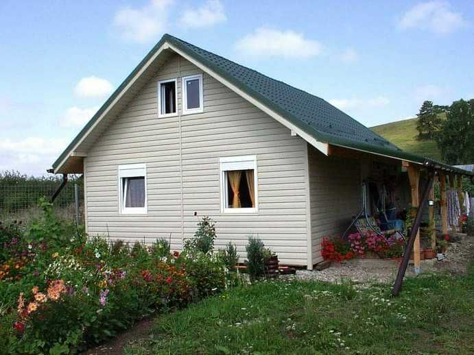 Casa Modulara si Garaje Auto pe structura metalica si panou sandwich