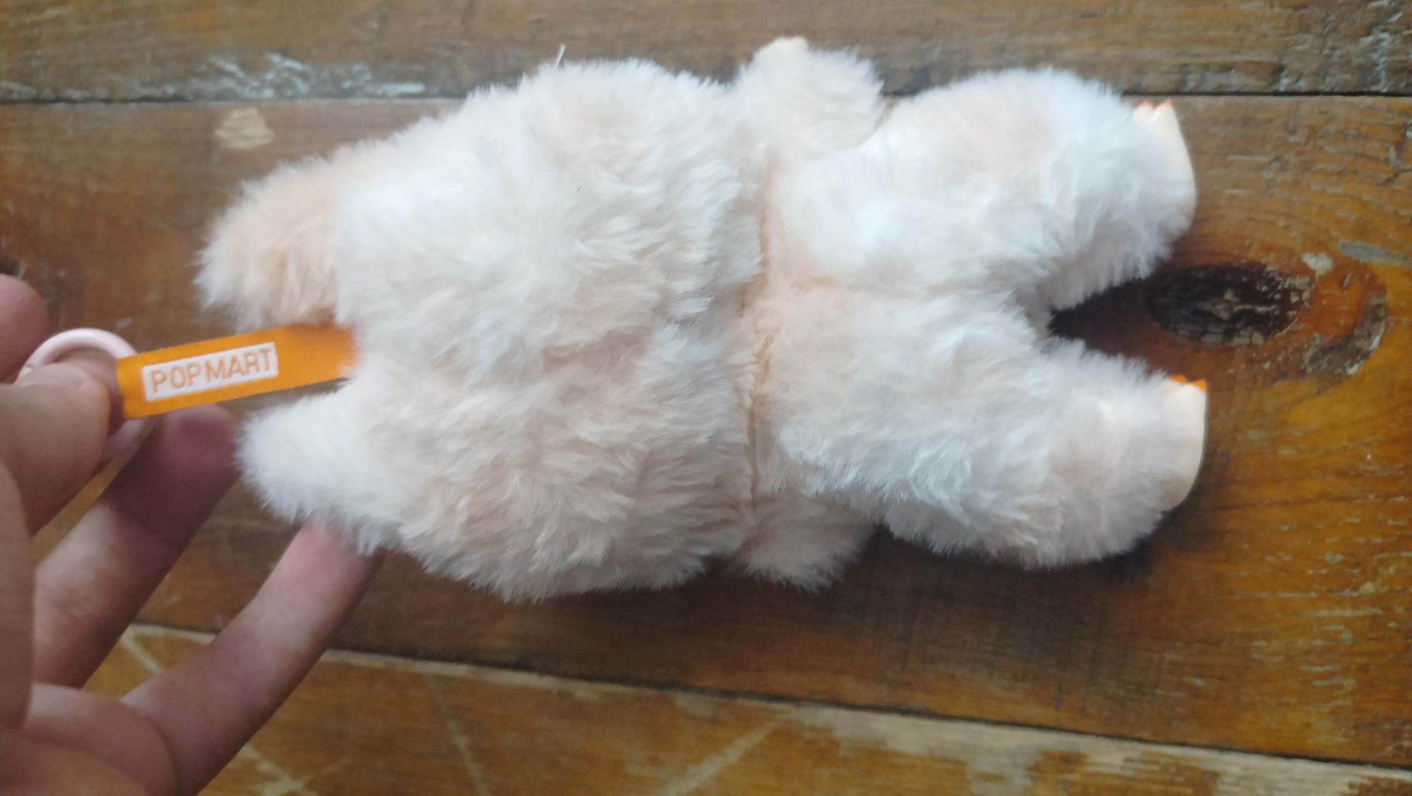 Истинска играчка Labubu