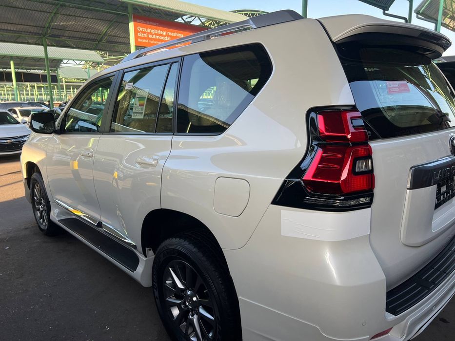 Toyota Land Cruiser 150