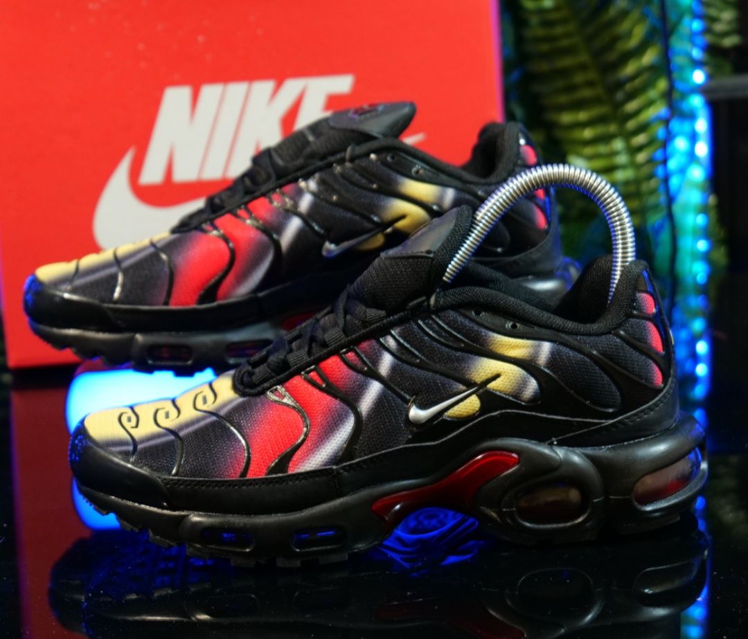 Nike Air Max TN – Мъжки маратонки в черно, червено и жълто
