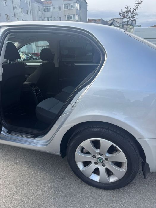 Vând Skoda Superb 2.0 diesel an fab 2011 euro 5