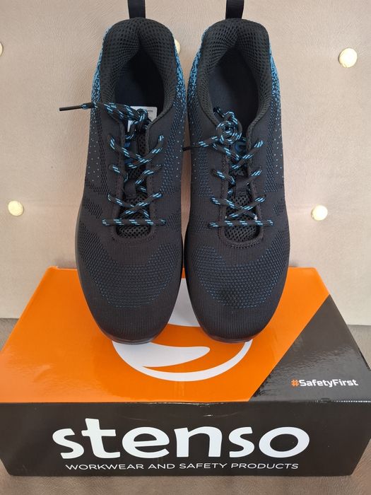 Обувки RACE LOW BLU 43 номер