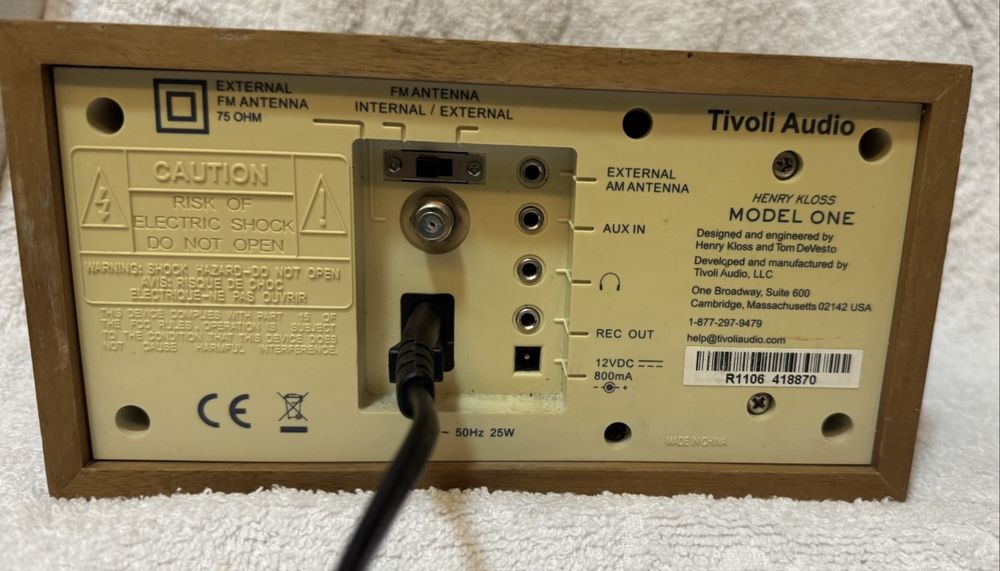 Tivoli Audio Model One AM / FM Radio