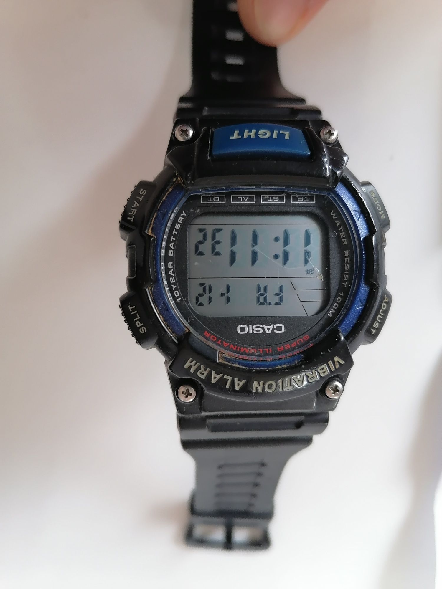 Casio спортен часовник