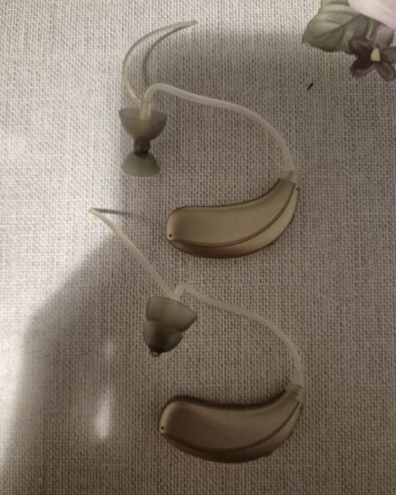 Vând aparat auditiv Hansaton