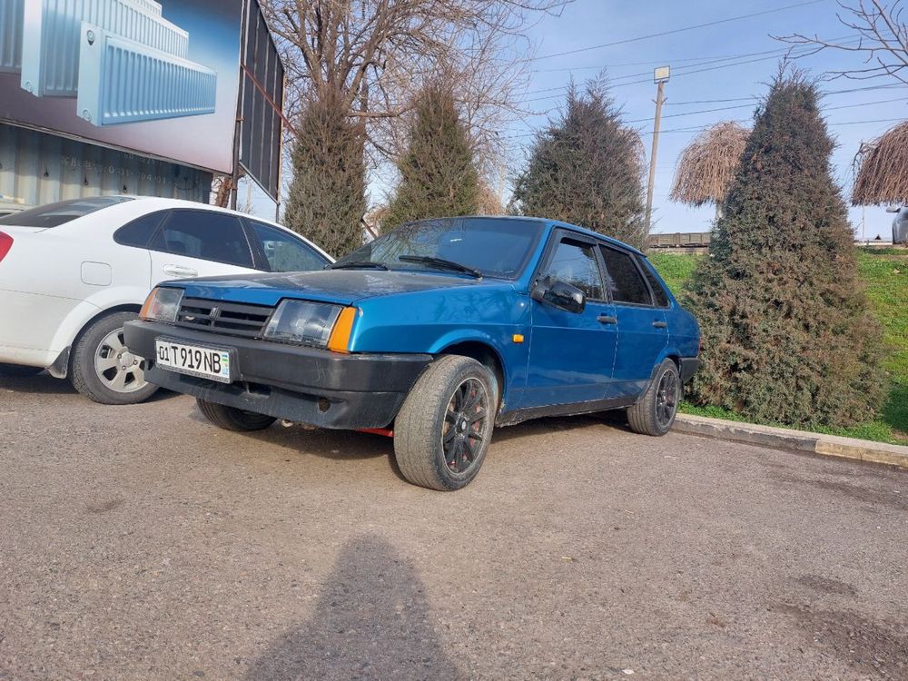 Lada sotiladi srochni 3300 kelishamiz