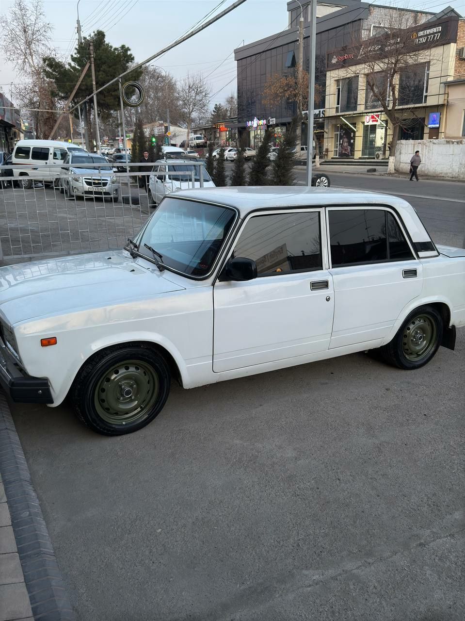 Vaz 2107 jigoli 2003 yil faqat naxt yoki 2 oyga variantga