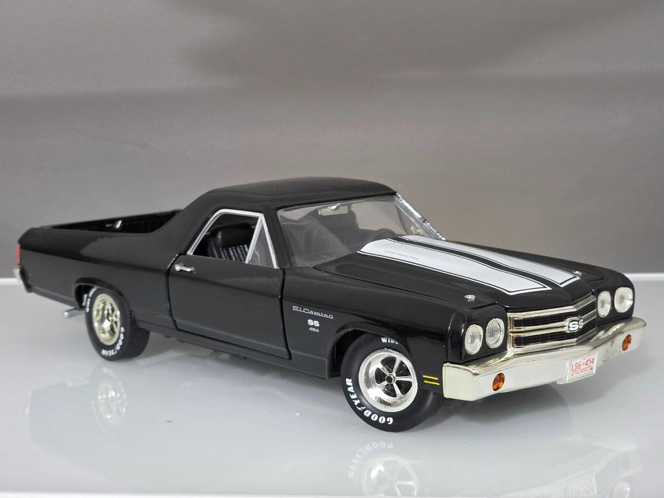 Macheta Auto 1/18 ERTL Chevrolet El Camino SS 454 Black