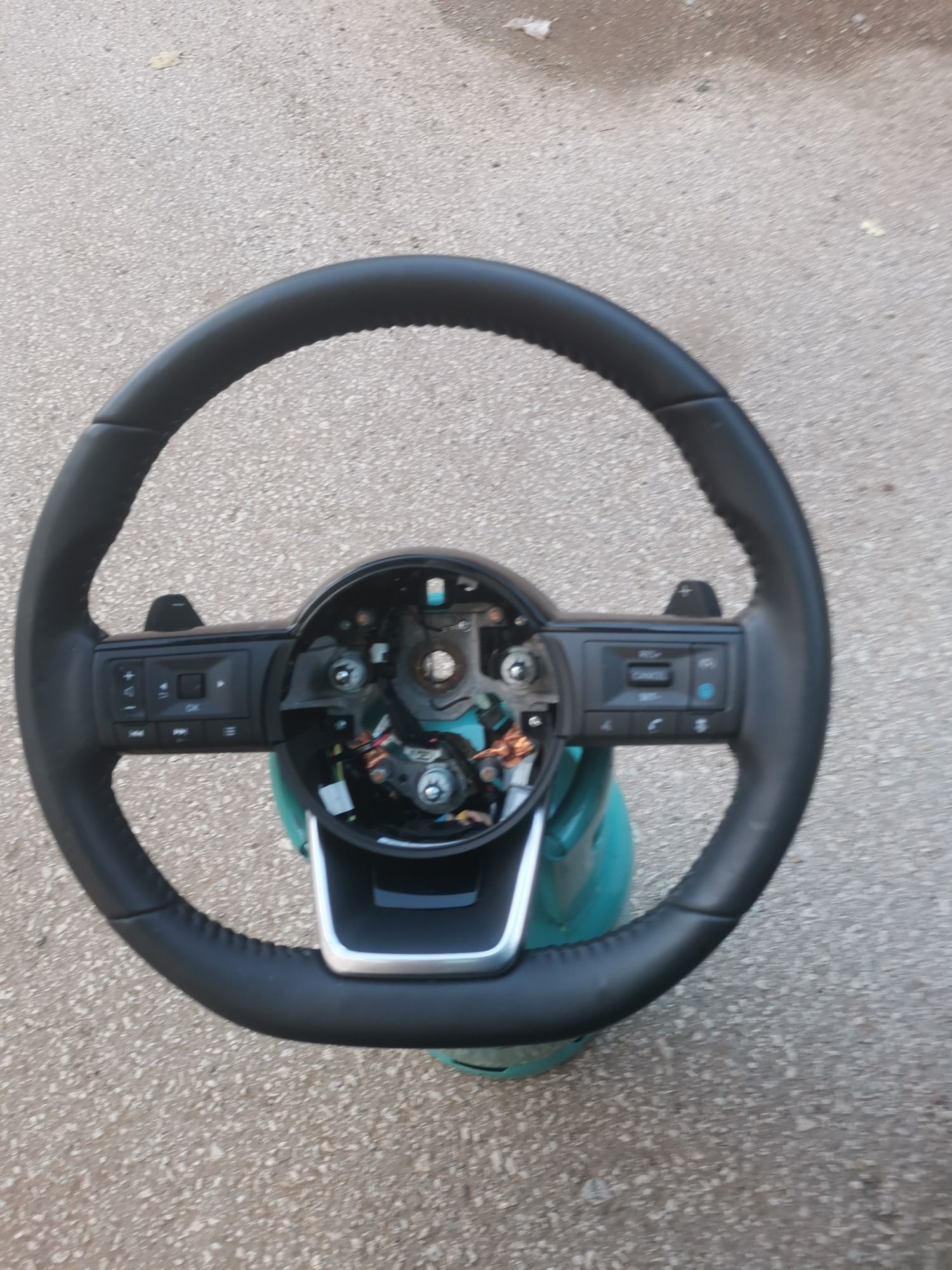 Волан Nissan 2022  J12