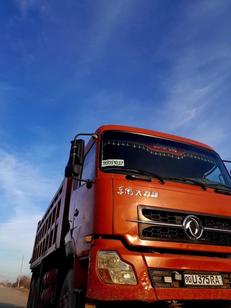 Dongfeng samasval metan 25 tonnalik