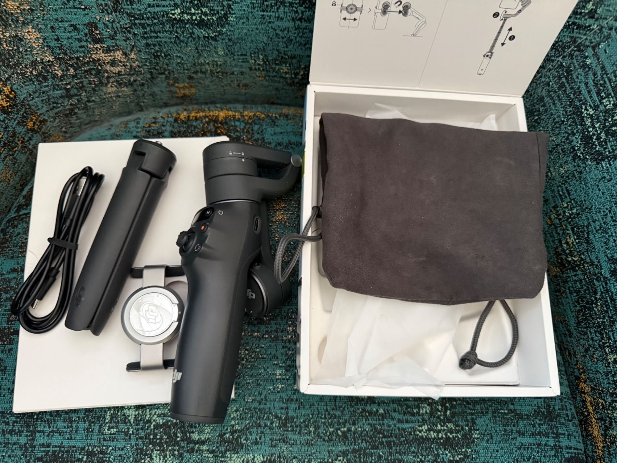 DJI Osmo Mobile 6 – Стабилизатор за смартфон (втора употреба)