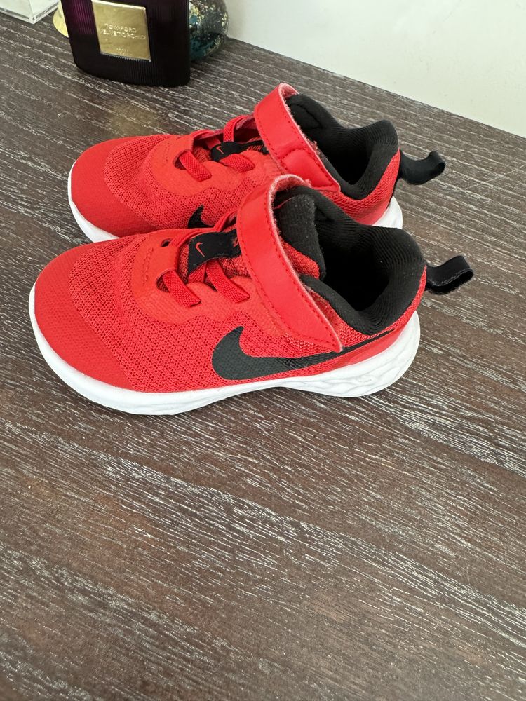 Nike Найк детски маратонки 23.5