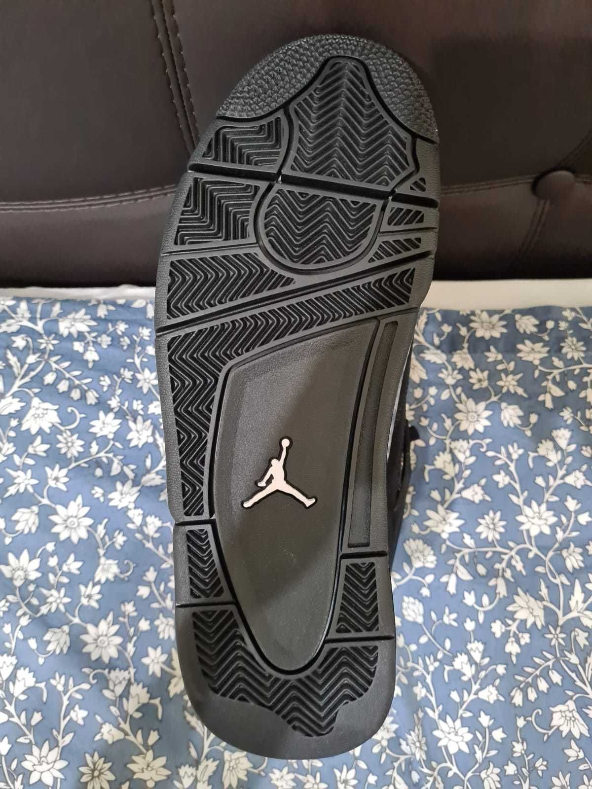 Air Jordan 4 Retro Black Cat