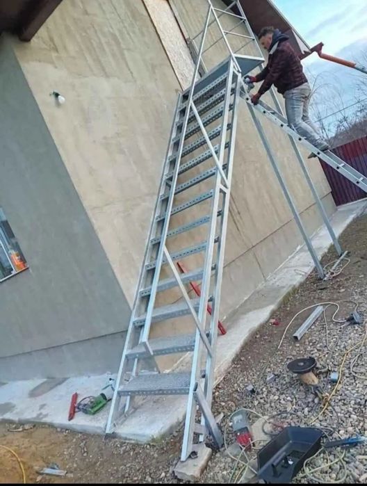 Scara zincate la comanda în toată tara oferim și montaj gratuit