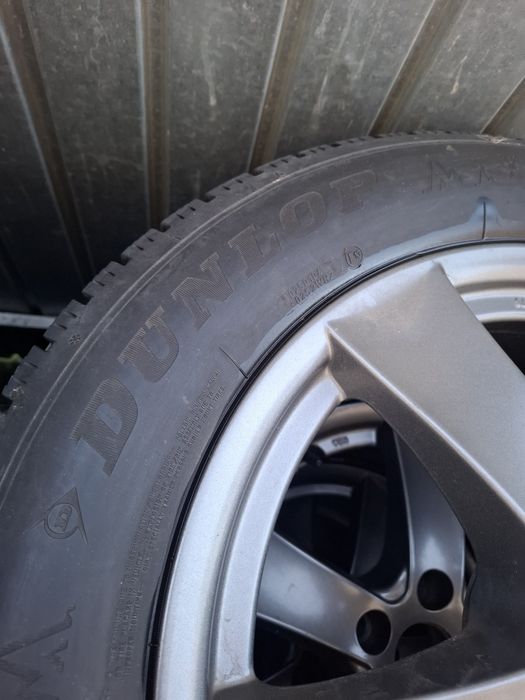 Cauciucuri iarnă 225 60 17 Dunlop 2020