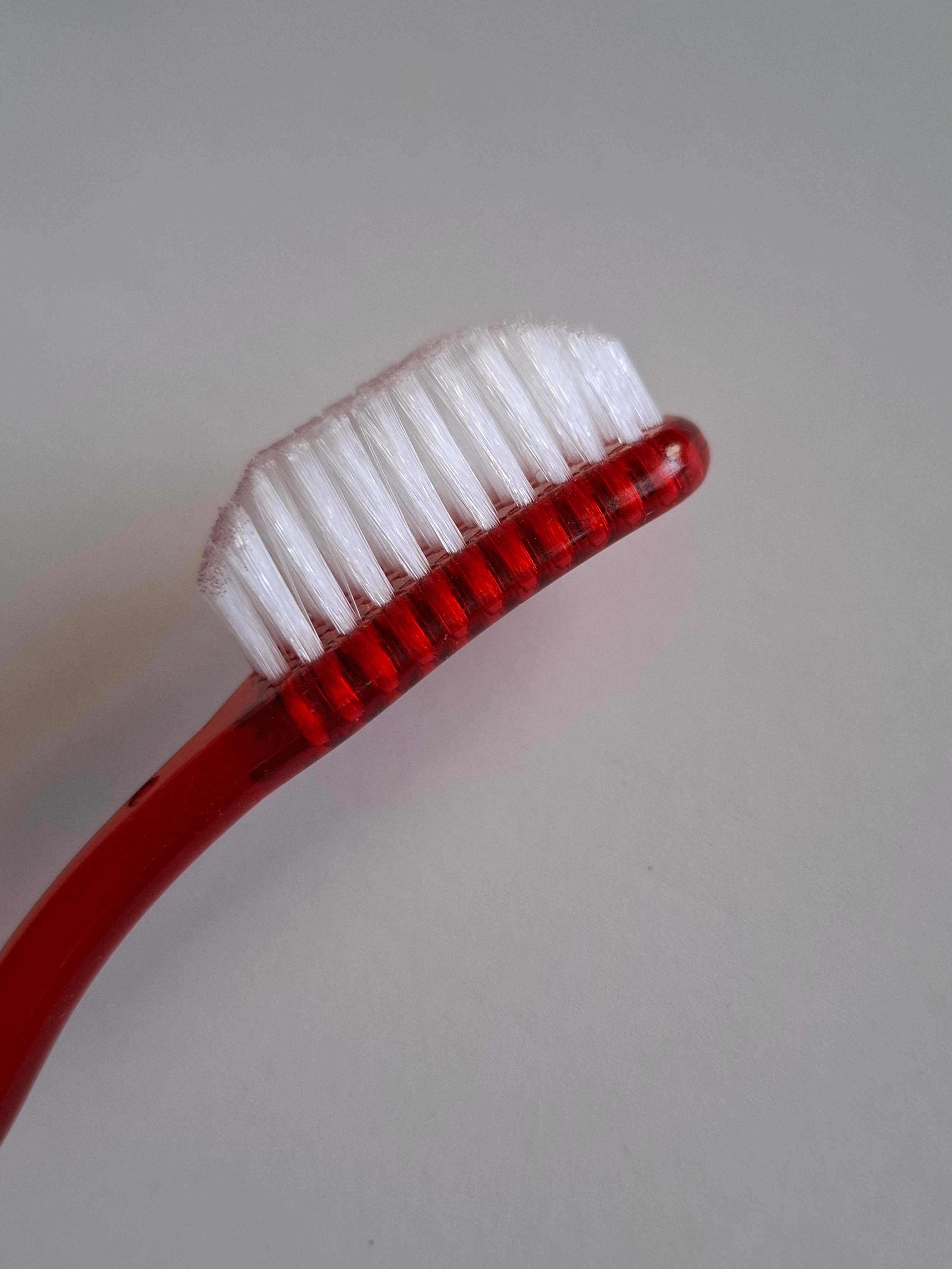 CURVEX SOFT- специални четки, ТРАВЪЛ четки с капаче и мини спец. четки