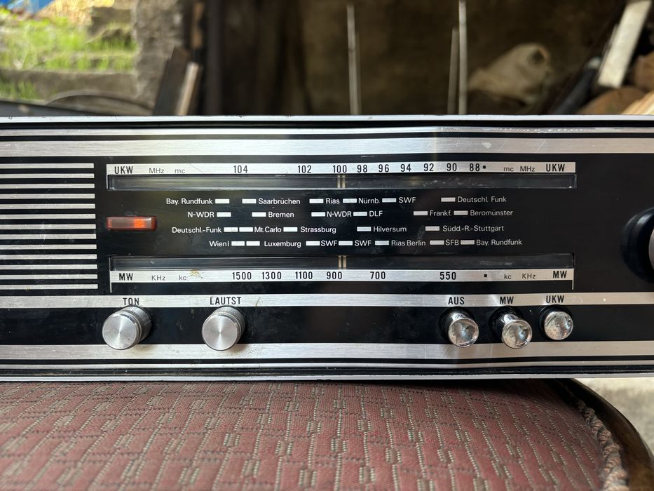 Немско радио INTEL TARGA II