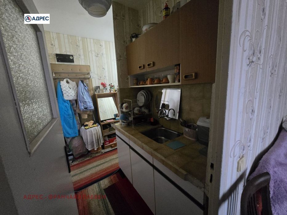 Дава се под наем Едностаен апартамент в Плевен, Дружба 1 - 50 кв.м за 179 € - Снимка #1