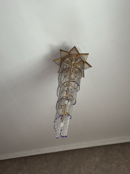 люстры 160 метров в хорошем состоянии