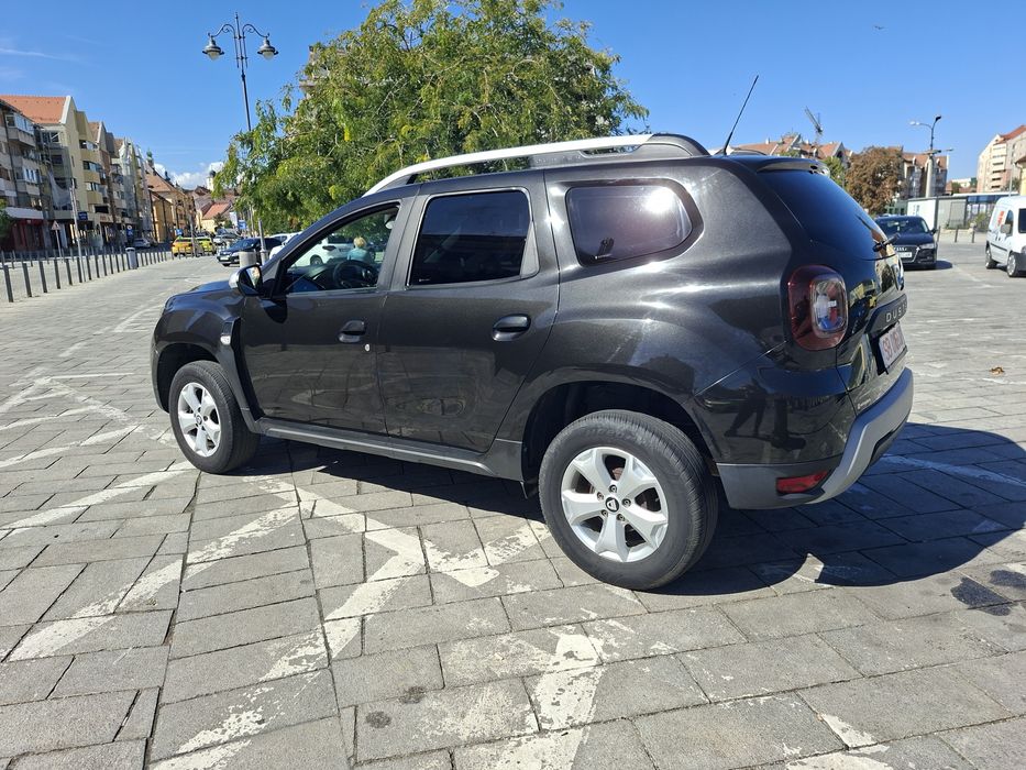 Vând Dacia Duster