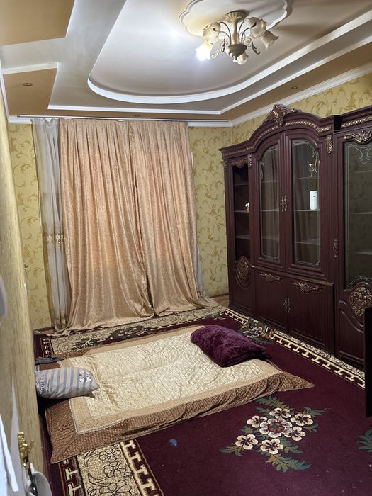Kvartiraga qizlar qoyiladi