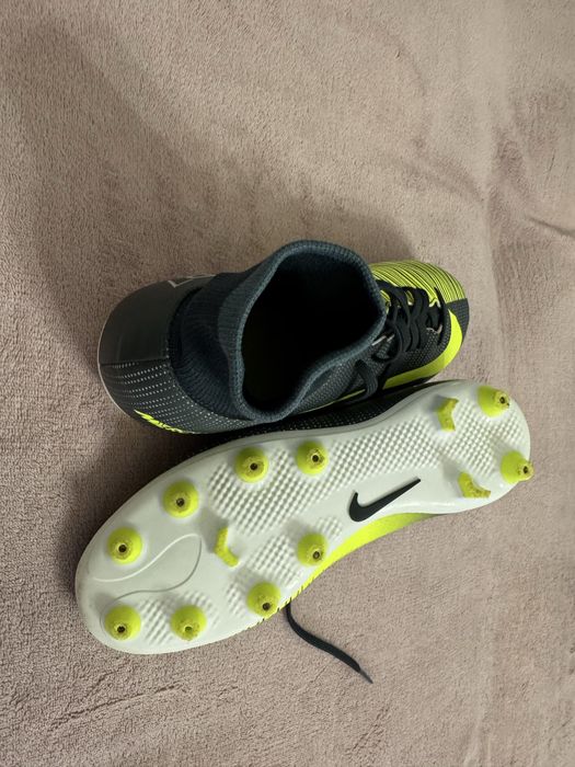 Ghete forbal Nike Mercurial CR7