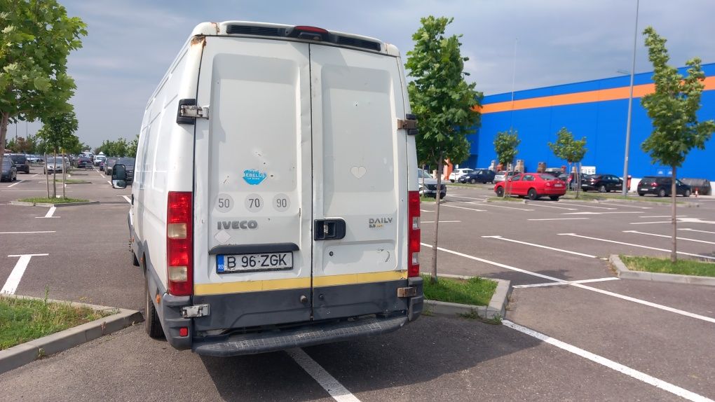 Vând Iveco Daily 35C12