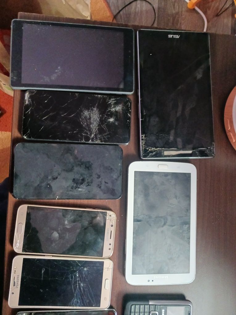 Telefoane si tablete