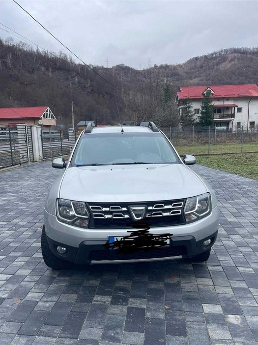 Vand Dacia DUSTER an fabricatie 2014 Octombrie