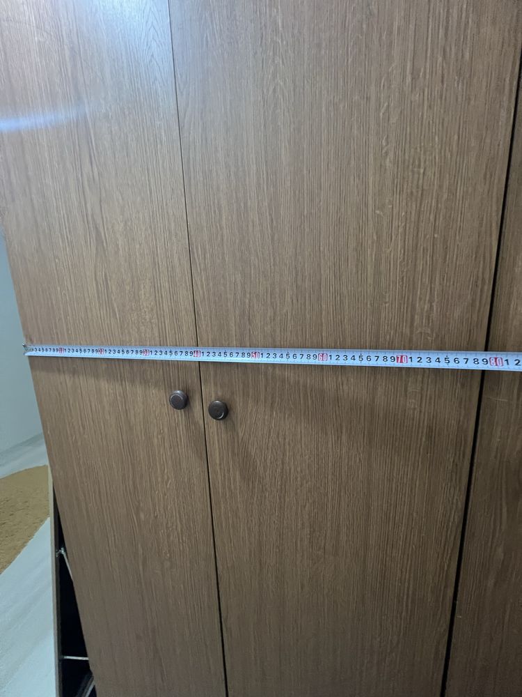 Продам шкаф на прихожую комнату