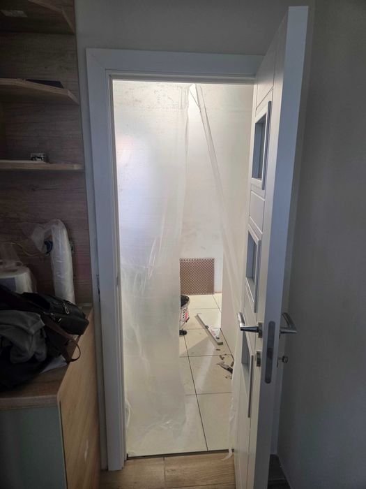 Чисто нова интериорна врата Сан Исидро