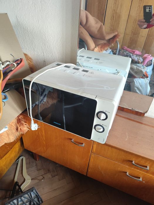 Домакински уреди: Хладилник, Печка, Пералня, Микровълнова,кожени легла