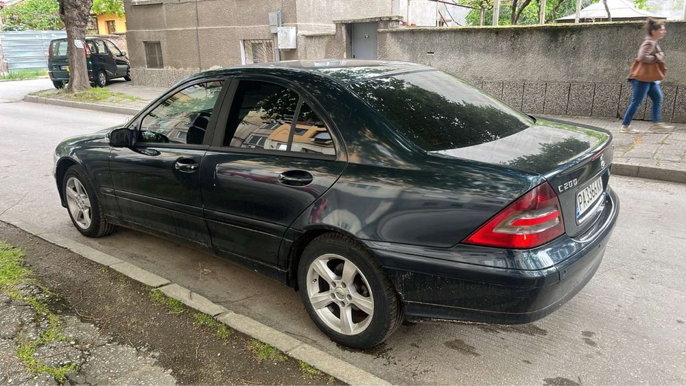 Mercedes C200 CDI 122кс. 2004г СПЕШНО!!!