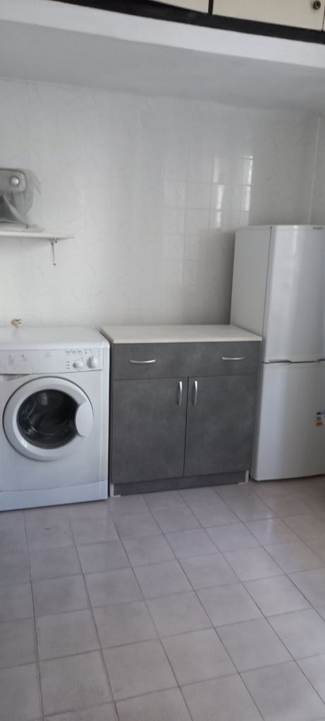 Дава се под наем Двустаен апартамент в Стара Загора, Център - 60 кв.м за 193.8 € - Снимка #1