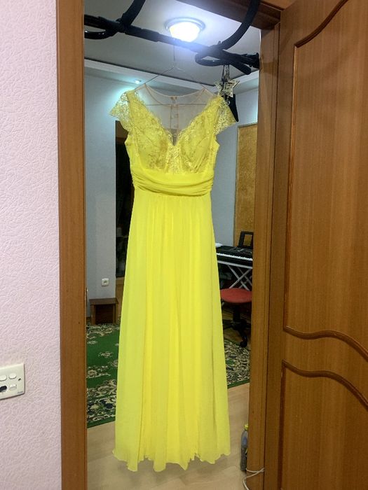 Продам платья 46 размер