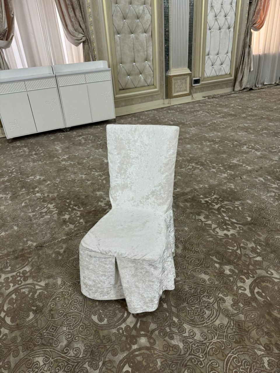 Орындықтар бар жағдайы жаксы