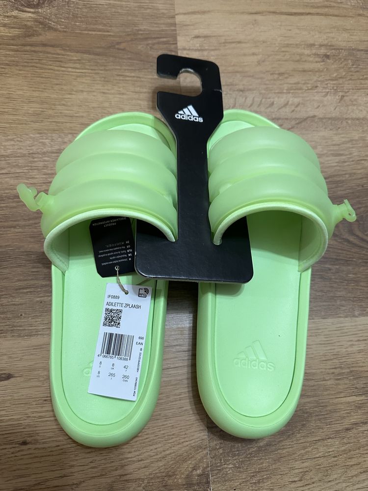 Slapi Adidas Adilette Zplaash