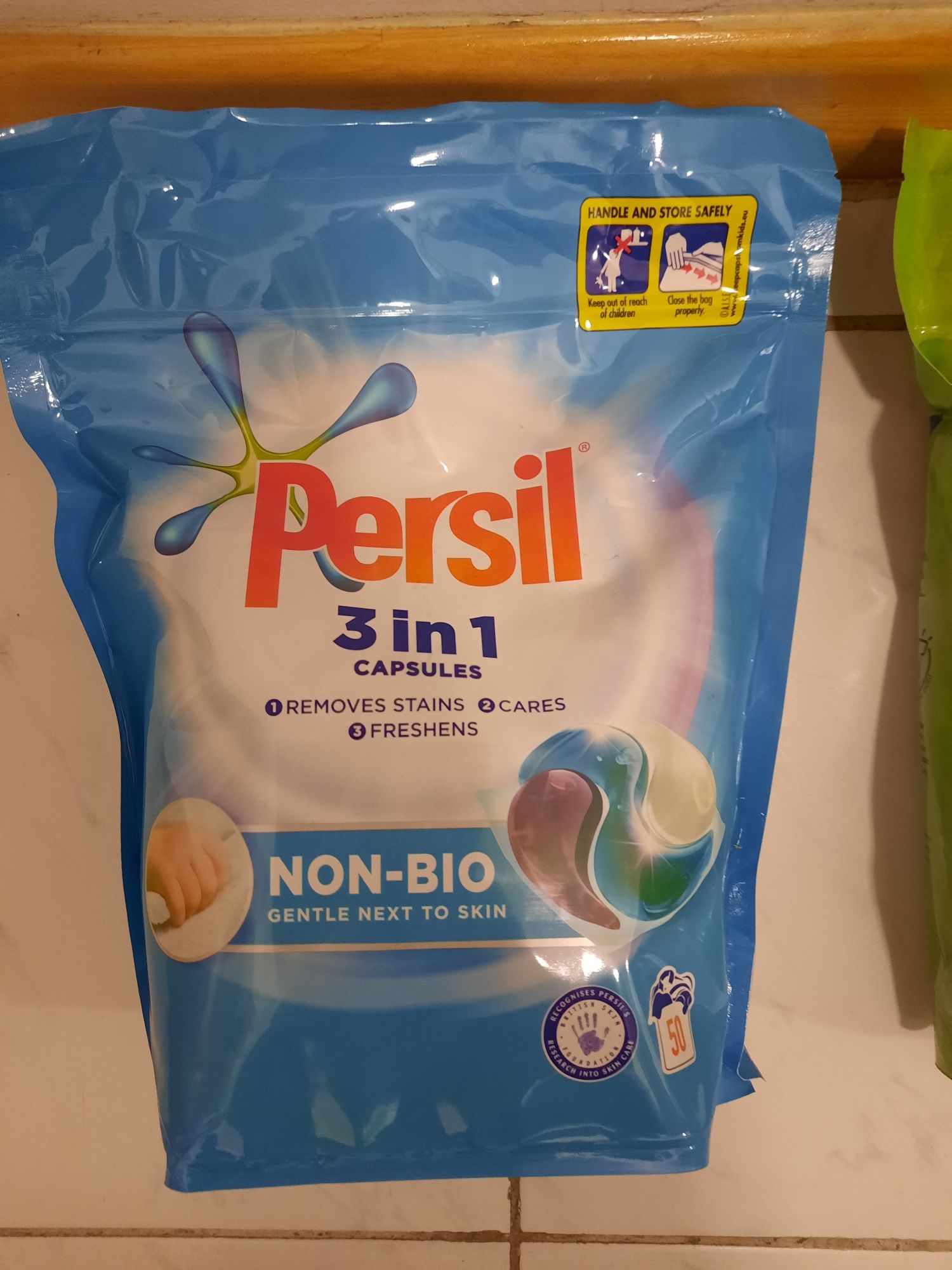 Продам стиральный порошок в капсулах (50 шт.) Persil из Европы