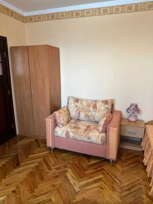 Продава се Тристаен апартамент в Бургас, Възраждане - 100 кв.м за 1600 €/кв.м - Снимка #5