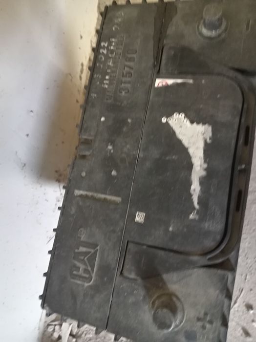 Аккумулятор 90 CAT ский бушный хорошем состоянии