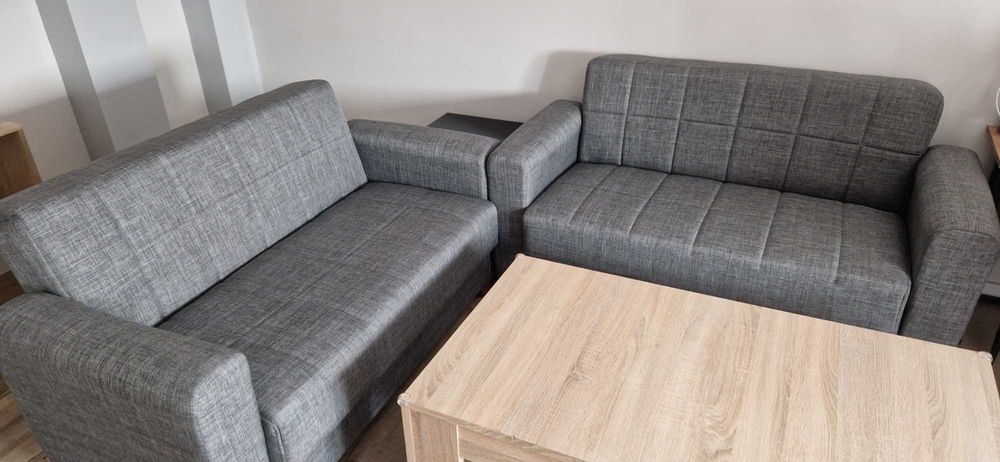 2бр. Разтегателни двуместни дивани