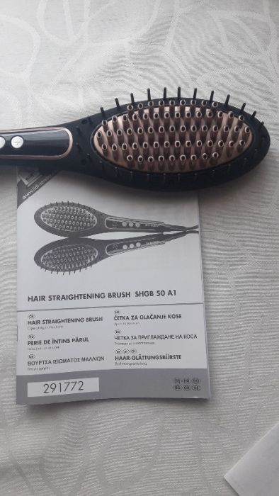 Четка за изправяне на коса