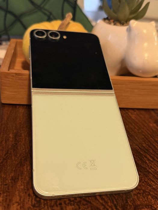 Samsung Galaxy Flip 6 256GB