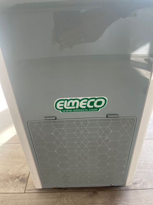 Машина ELMECO за приготвяне на мек сладолед или скрежина