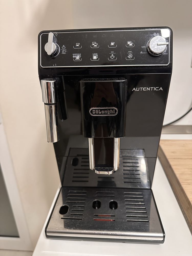 Кафеавтомат De'Longhi Autentica