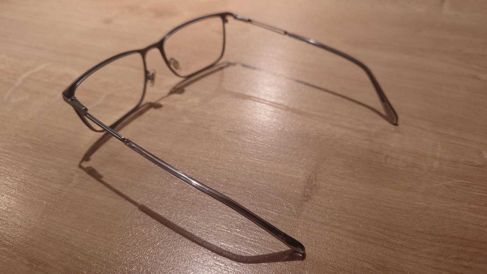 Ochelari vedere Fossil, rama metalica si lentile essilor +0,50, ambele