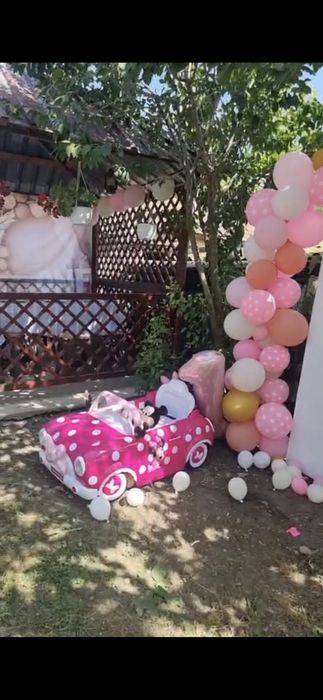 Vând mașinuță electrică Disney Minnie